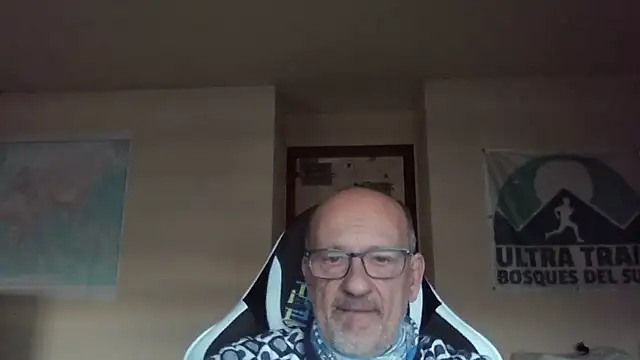 Snapshot of llopaco chatting on 01/14/26, 04:34 llopaco online show from 01/14/26, 04:34