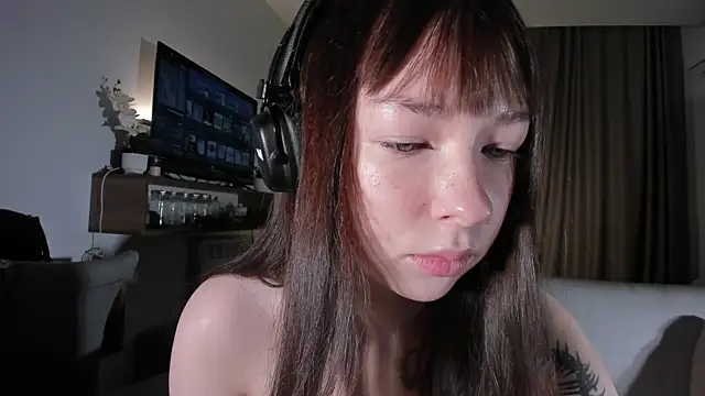 Sindy Juxx online show from 04/14/26, 02:56