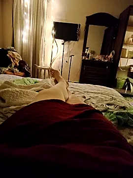 Loly2025 online show from 04/17/26, 11:41