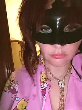 Loly2025 online show from 06/05/26, 01:34