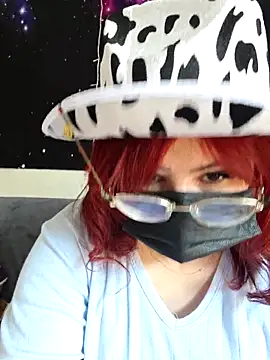Loly2025 online show from 06/19/26, 11:03