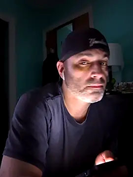 Snapshot of Novabear6996 chatting on 03/07/25, 07:08 Novabear6996 online show from 03/07/25, 07:08