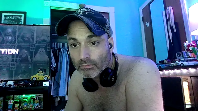 Snapshot of Novabear6996 chatting on 07/03/26, 05:25 Novabear6996 online show from 07/03/26, 05:25