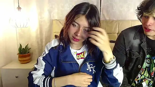 Snapshot of fyreandfox_ chatting on 03/21/25, 07:24 fyreandfox online show from 03/21/25, 07:24