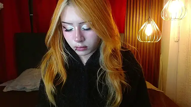 fyreandfox  online show from 03/31/26, 08:42