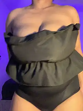 Dahiana Giil online show from 04/14/26, 05:24