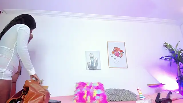 naomy 68 online show from 03/11/25, 07:58