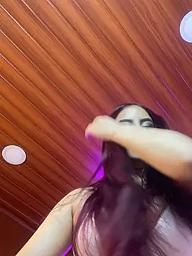 Snapshot of Bonbom_sr chatting on 03/20/25, 04:51 Bonbom sr online show from 03/20/25, 04:51