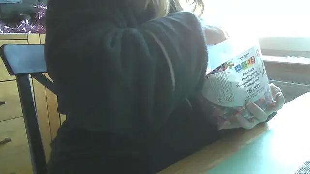 sizha6 online show from 09/19/25, 05:42