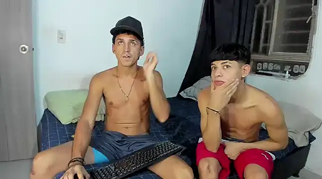 Snapshot of tonypaul13 chatting on 02/20/25, 02:29 tonypaul13 online show from 02/20/25, 02:29