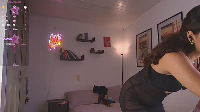 Snapshot of mmycaliope chatting on 11/22/25, 10:20 mmycaliope online show from 11/22/25, 10:20