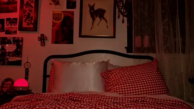 sinfulblonde1 online show from 09/25/25, 05:55