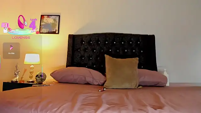 Skay Hot online show from 02/16/25, 09:16