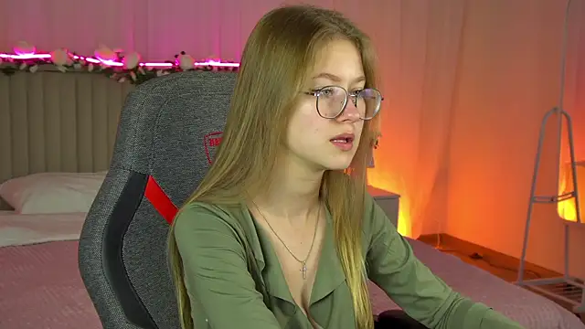 EveMundie online show from 09/26/25, 06:39