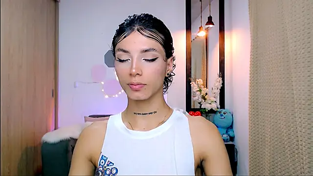 Snapshot of nilam_valker chatting on 03/21/25, 02:50 nilam valker online show from 03/21/25, 02:50