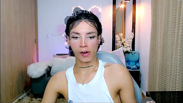 Snapshot of nilam_valker chatting on 03/23/25, 12:04 nilam valker online show from 03/23/25, 12:04