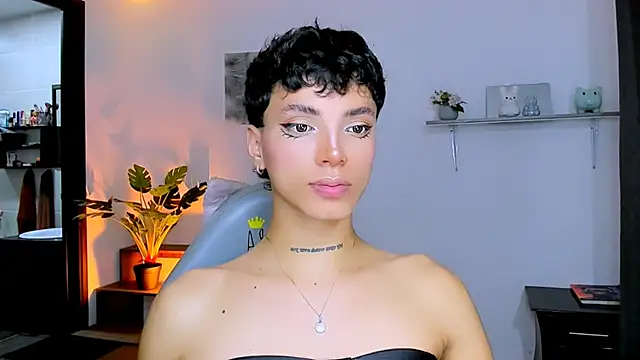 Snapshot of nilam_valker chatting on 10/18/25, 09:59 nilam valker online show from 10/18/25, 09:59