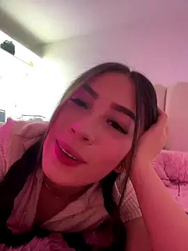 Snapshot of Ivanna_West chatting on 12/14/25, 01:22 Ivanna West online show from 12/14/25, 01:22