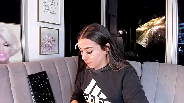 Ivanna West online show from 07/07/26, 10:19