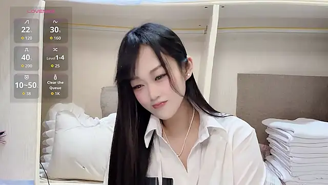 yueyue2003 online show from 07/26/26, 12:23