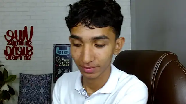 Martin Linares online show from 02/21/25, 01:44