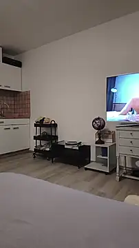 Miss candymandy online show from 04/15/26, 07:54