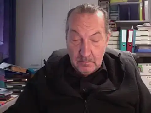 Snapshot of HMStraps01 chatting on 01/15/25, 12:15 HMStraps01 online show from 01/15/25, 12:15