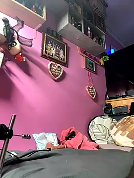 sexymelli18 online show from 10/22/25, 05:45