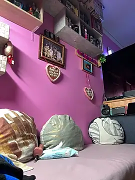 sexymelli18 online show from 10/25/25, 05:30