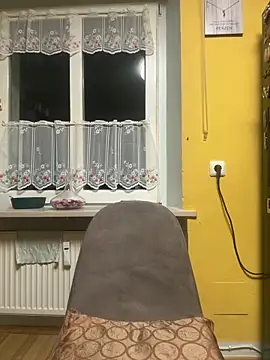 sexymelli18 online show from 03/25/26, 06:25