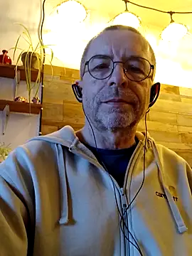 Xavspank2 online show from 02/10/26, 10:30