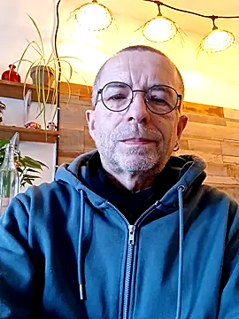 Xavspank2 online show from 02/18/26, 10:00