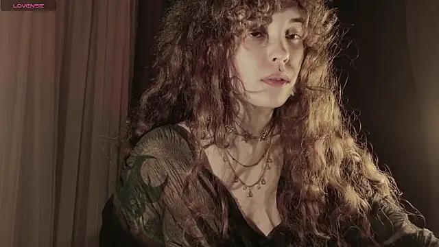 Snapshot of Dizer_clopy chatting on 02/14/26, 08:38 Dizer clopy online show from 02/14/26, 08:38