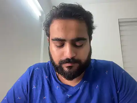 Snapshot of indian_thonger chatting on 11/10/25, 01:48 indian thonger online show from 11/10/25, 01:48