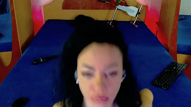 Snapshot of Sophie-Rosenfeld chatting on 10/24/25, 05:31 Sophie-Rosenfeld online show from 10/24/25, 05:31