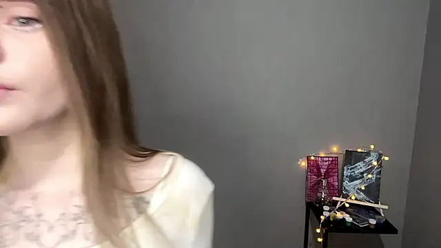 CarolinePepper online show from 03/03/25, 05:07