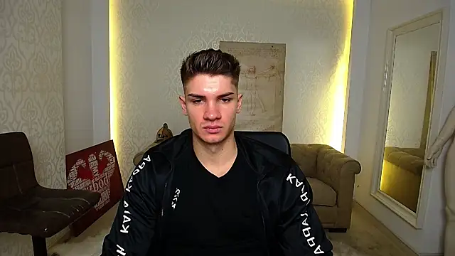 MaxKaiden online show from 10/17/25, 04:48