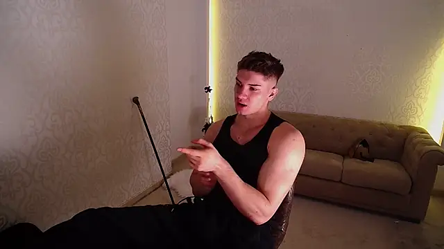 MaxKaiden online show from 11/18/25, 05:56