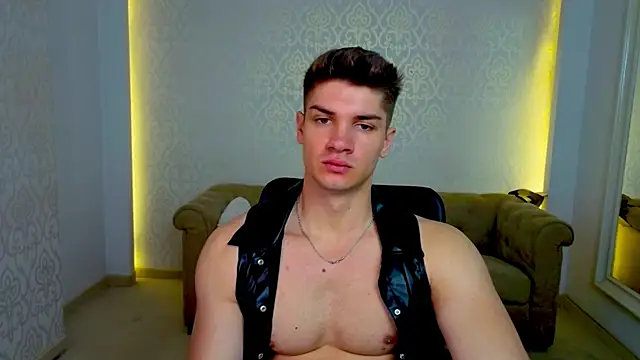 MaxKaiden online show from 05/13/26, 05:38