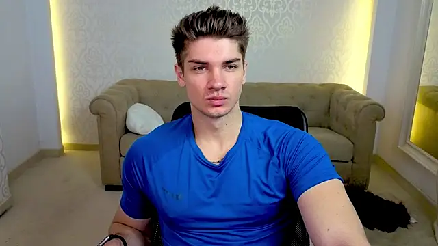 MaxKaiden online show from 06/03/26, 03:53