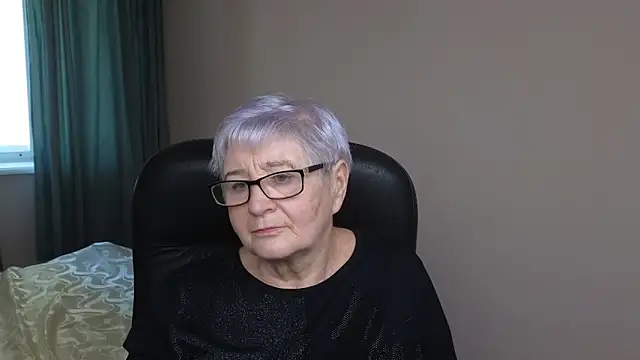 Sandra Snowflake online show from 02/17/25, 10:40