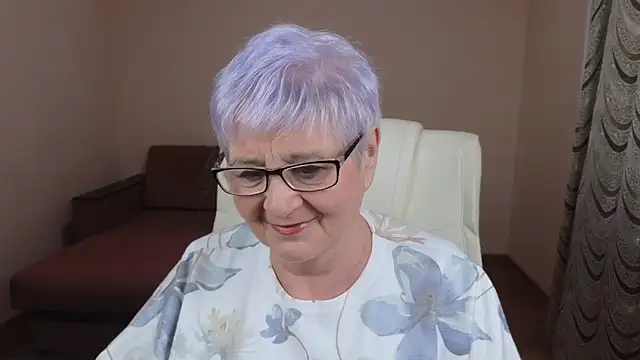 Sandra Snowflake online show from 03/11/25, 04:32