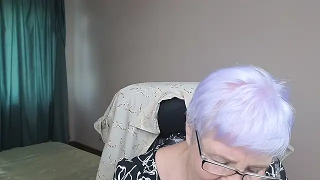 Sandra Snowflake online show from 03/15/25, 04:46