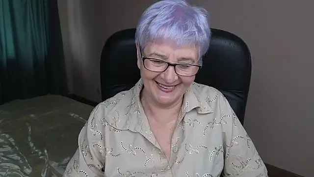 Sandra Snowflake online show from 03/15/25, 10:57