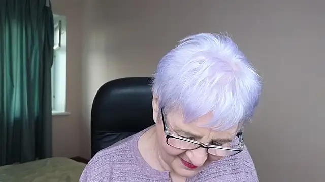 Sandra Snowflake online show from 03/20/25, 03:56