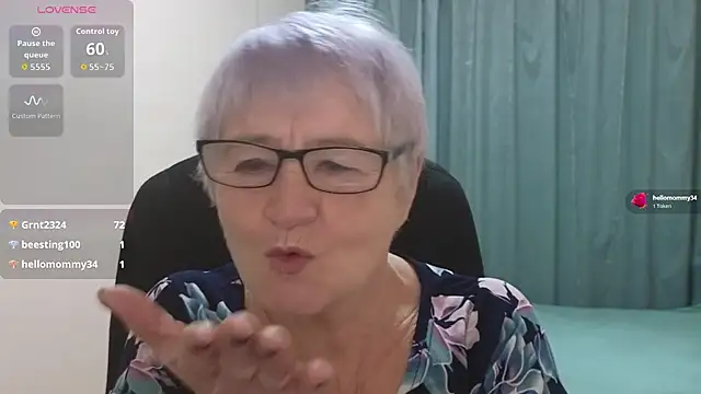 Sandra Snowflake online show from 12/01/25, 04:39