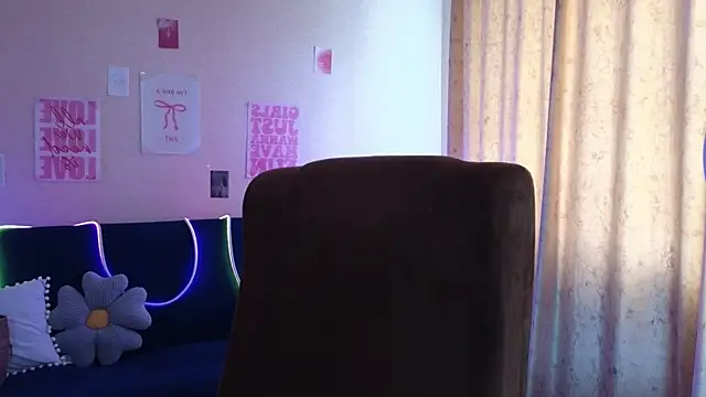 Sandra Snowflake online show from 05/12/26, 12:02