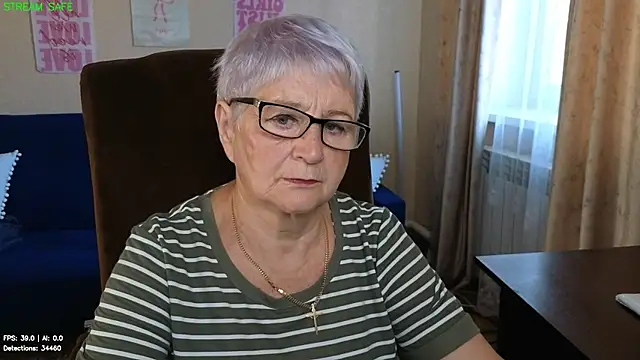 Sandra Snowflake online show from 07/15/26, 03:56