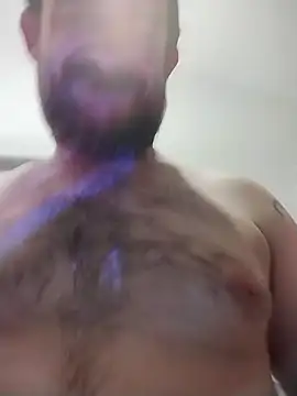 Snapshot of Dom66689 chatting on 12/03/25, 01:57 Dom66689 online show from 12/03/25, 01:57