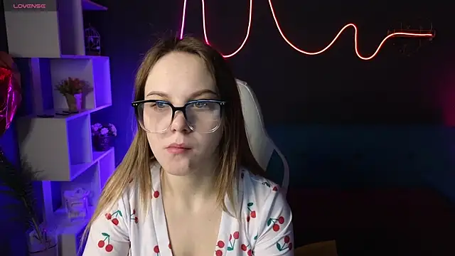 Snapshot of Dyna_bae chatting on 02/28/25, 01:05 Dyna bae online show from 02/28/25, 01:05